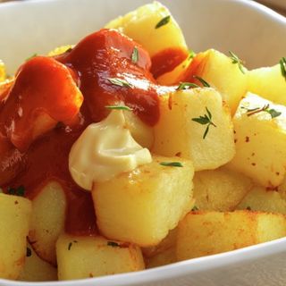 Patatas bravas