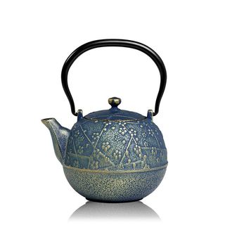CAST-IRON UME TEAPOT 0.5ლ