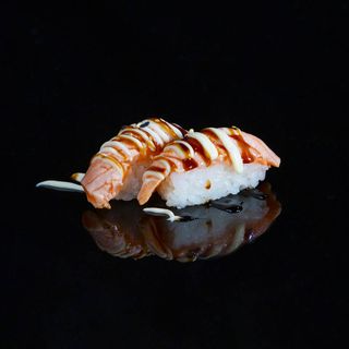 Nigiri De Salmón Flameado (2 Pzs.)