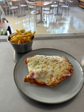 Milanesa napolitana