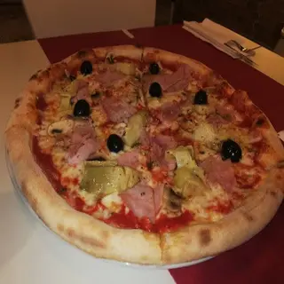 Pizze Capricciosa (33 Cm.)