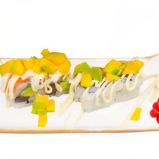 96.Urumaki Salmón Con Atún Y Mango