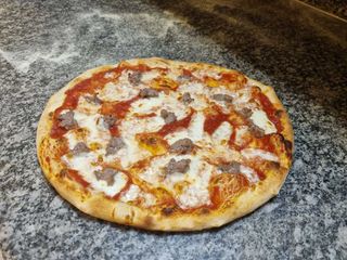 Pizza salsiccia
