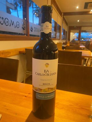 Carlos Bujanda tinaja de barro 