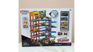 Паркинг 5-ти этажный с лифтом в комплекте 4 машинки