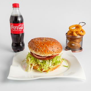 Mushroom trip + pomfrit ili french fries + gratis  Cocta