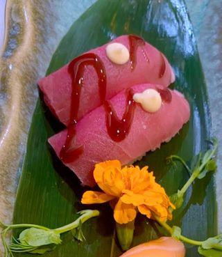 43. Nigiri De Atún (2 Uds.)