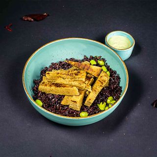 Vegan Seitan Chicken&Coconut Curry Bowl