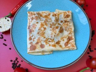 Млинець Курка, майонез та зелень (140 г)