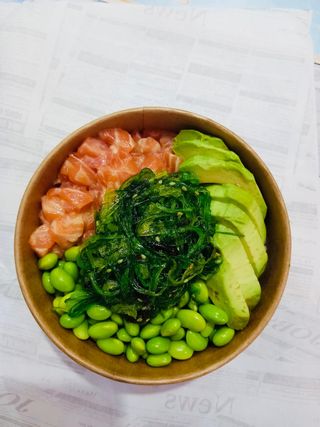 Salmón poke