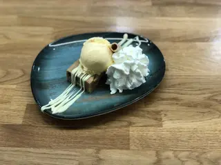 Brownie Blondie