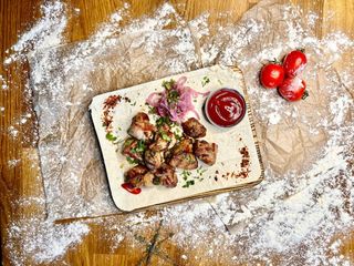 Шашлик зі свиного ошийка (200/50)