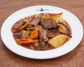 Vaca com Bambu e Cogumelos Chineses