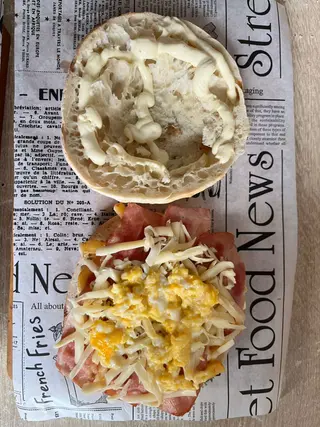 Sandwich cu bacon