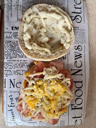 Sandwich cu bacon