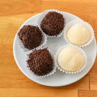 3x brigadeiros de ninho