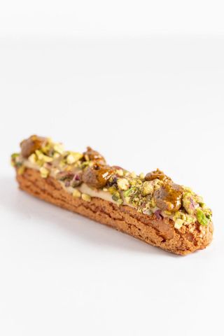 Eclair De Pistacho 