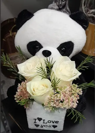 Panda i cvjece