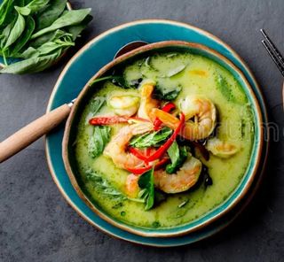 Curry Verde Con Langostinos