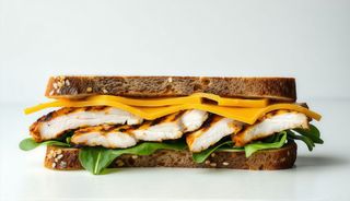 Bocadillo Especial Pechuga De Pollo Vegetal Con Queso