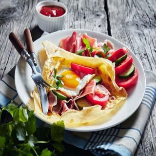 Crêpe ricotta et jambon oeufs plat