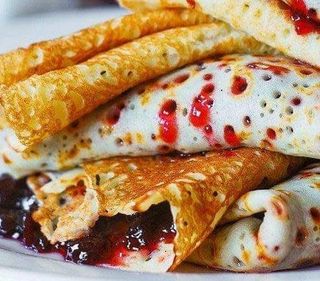 Палачинки със сладко от боровинки (2бр)