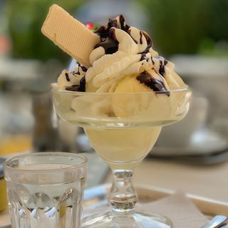 Cream Ice Cream