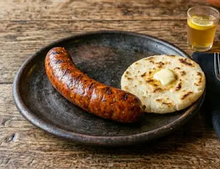 Chorizo Colombiano Con Arepa (Ración)