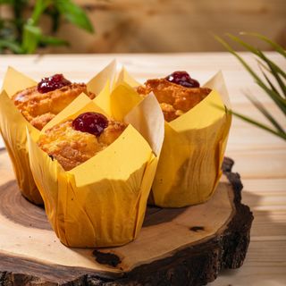 Домашен мъфин с плодов пълнеж