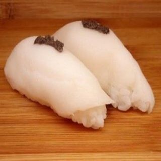 Nigiri Pez Mantequilla Con Trufa (2 Uds.)