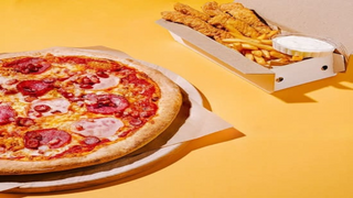 Classic zestaw pizza 30cm, frytki i sos do wyboru