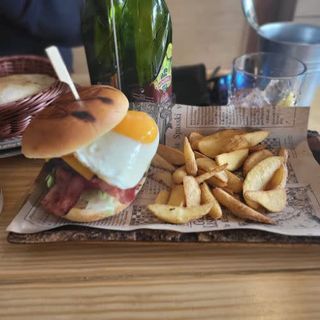 Hamburguesa Estrella de la Casa