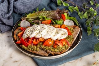Tartine Caprese