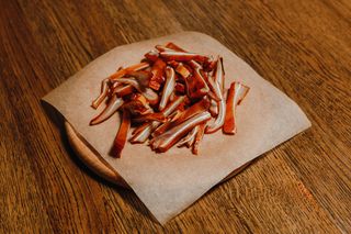 Копченые свиные уши/ Urechiusi de porc afumate