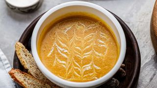 Д. Сырный суп.