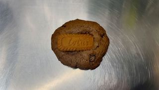 LOTUS CRUMBLE COOKIE
