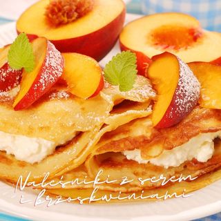 Naleśniki z brzoskwinią i bananem 4 szt