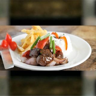 Lomo Saltado