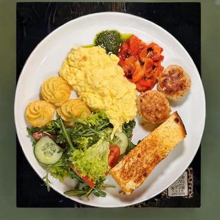 Мега сніданок з биточками з індички