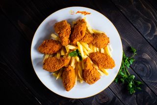 Aripioare picante cu cartofi 