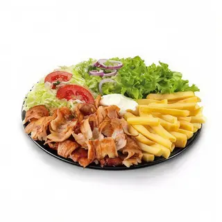 Piatto kebab, insalata e patatine