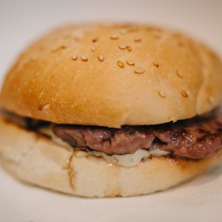 Hamburguesa Con Crema De Roquefort