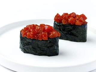 Gunkan Tuńczyk 2 szt. (100g)