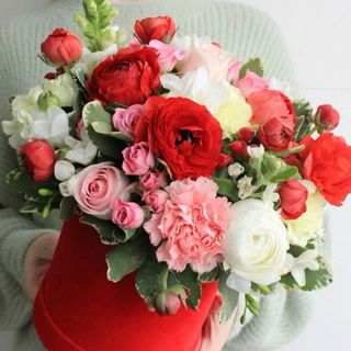 Flowerbox z mieszanych kwiatów