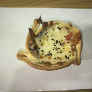 empanada caprese