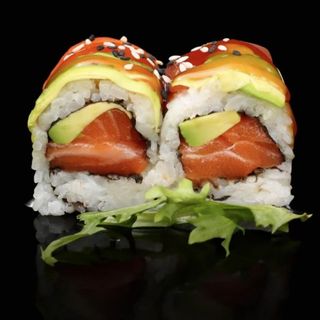 147-arcoiris roll atun salmon aguacate queso