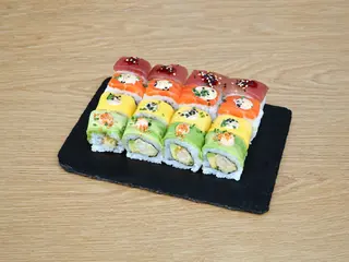 Delux Box (16 pcs)