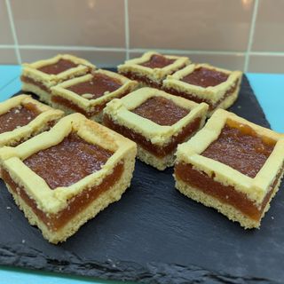 Pasta frola con dulce de membrillo 