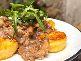 Polenta and mushrooms