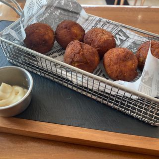 Croquetas de langostinos al Pil pil 